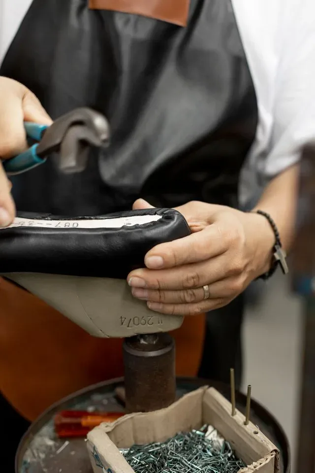 Cobbler shoe clinic — photo 2